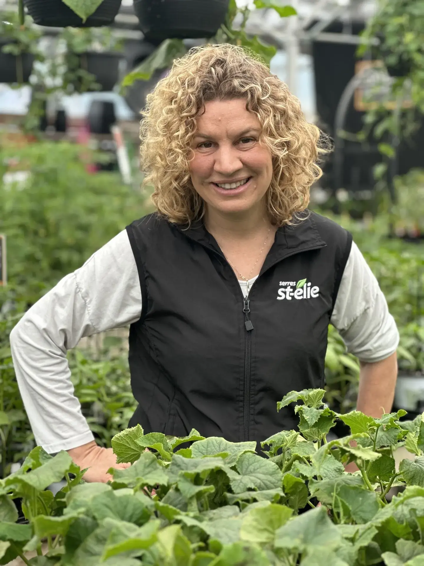 Serres St-Élie_À propos de nous_Centre de production_Horticulture_Fleurs et Végétaux_Mélanie Grégoire Serres St-Élie_À propos de nous_Centre de production_Horticulture_Fleurs et Végétaux_Mélanie Grégoire